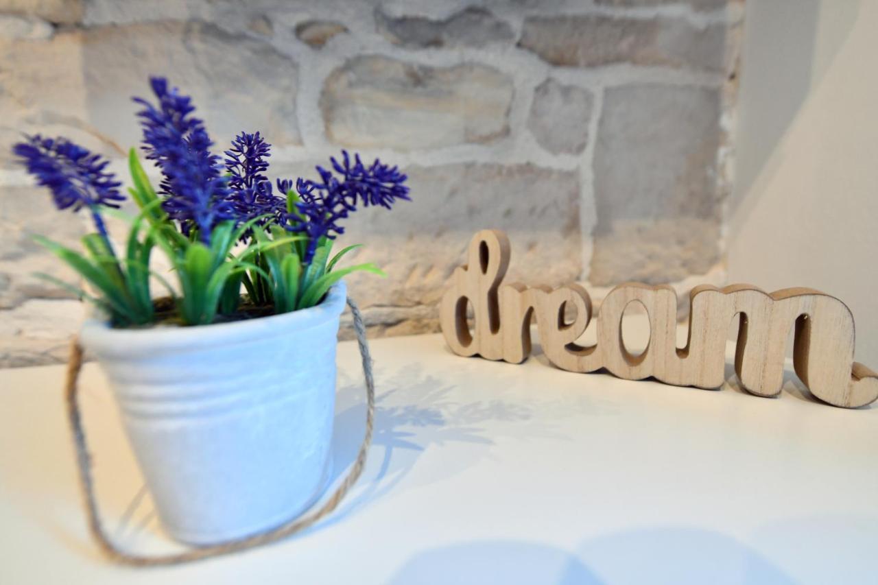 Apartment Lavanda - Suite Sinj Zewnętrze zdjęcie
