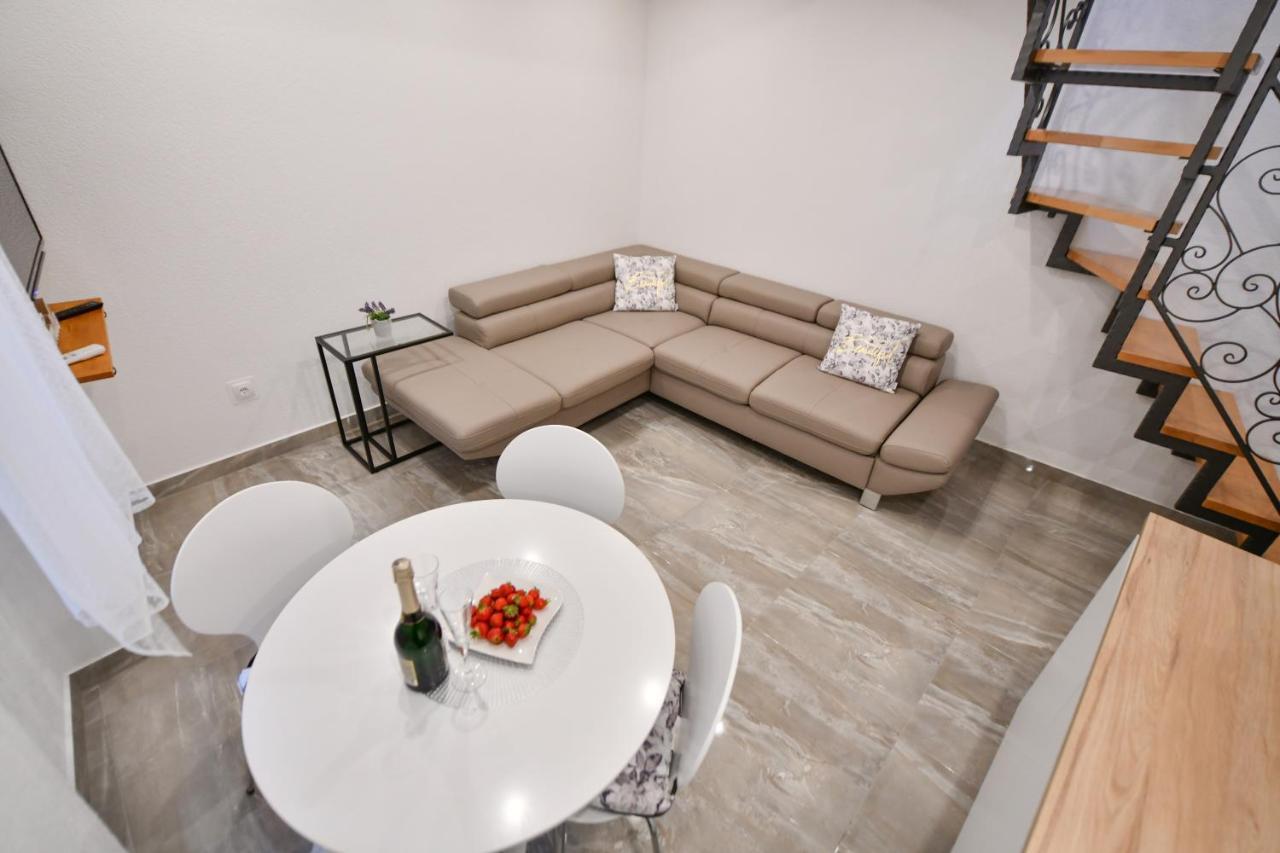 Apartment Lavanda - Suite Sinj Zewnętrze zdjęcie