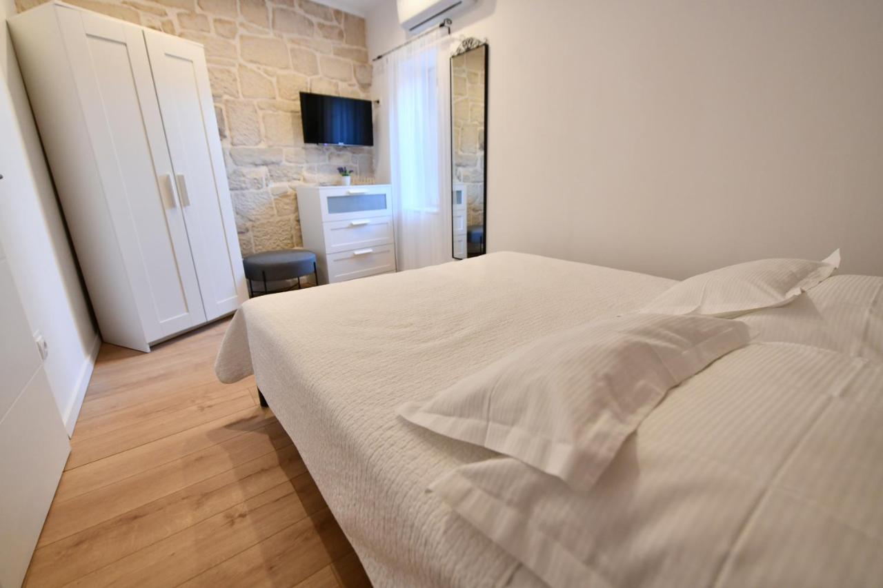 Apartment Lavanda - Suite Sinj Zewnętrze zdjęcie